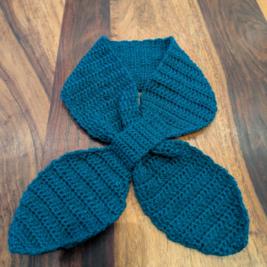 Keyhole Scarf